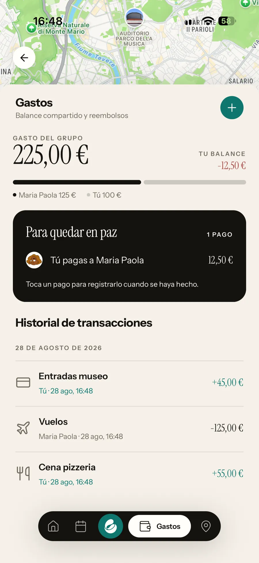 Los gastos del grupo en un viaje a Roma: 225 € de gasto total con el
                    reparto por persona, tu balance en −12,50 €, la tarjeta «Para quedar
                    en paz» con el único pago que lo salda —tú pagas 12,50 € a Maria
                    Paola— y el historial: entradas del museo, vuelos y cena.